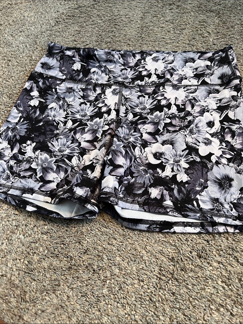 90 Degree by Reflex Women's Black & White Floral Active Shorts